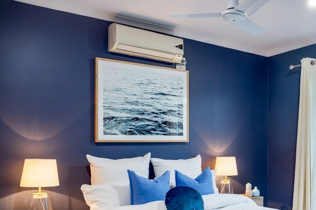 Quarto com split hi-wall